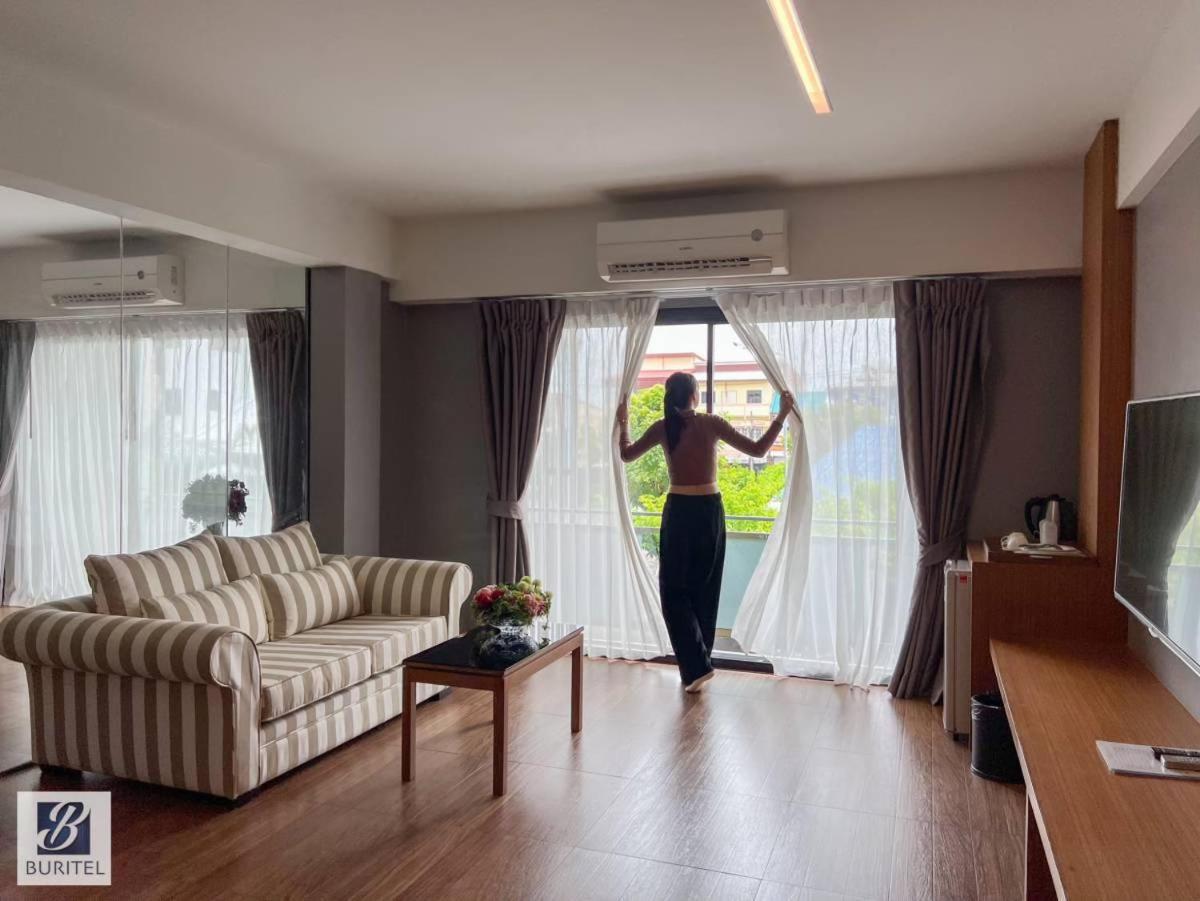 Buritel Hotel Buriram Ngoại thất bức ảnh