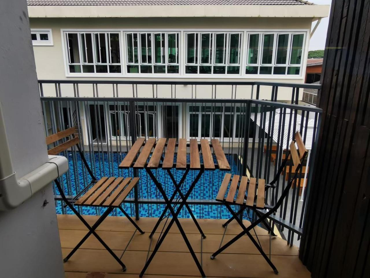 Buritel Hotel Buriram Phòng bức ảnh