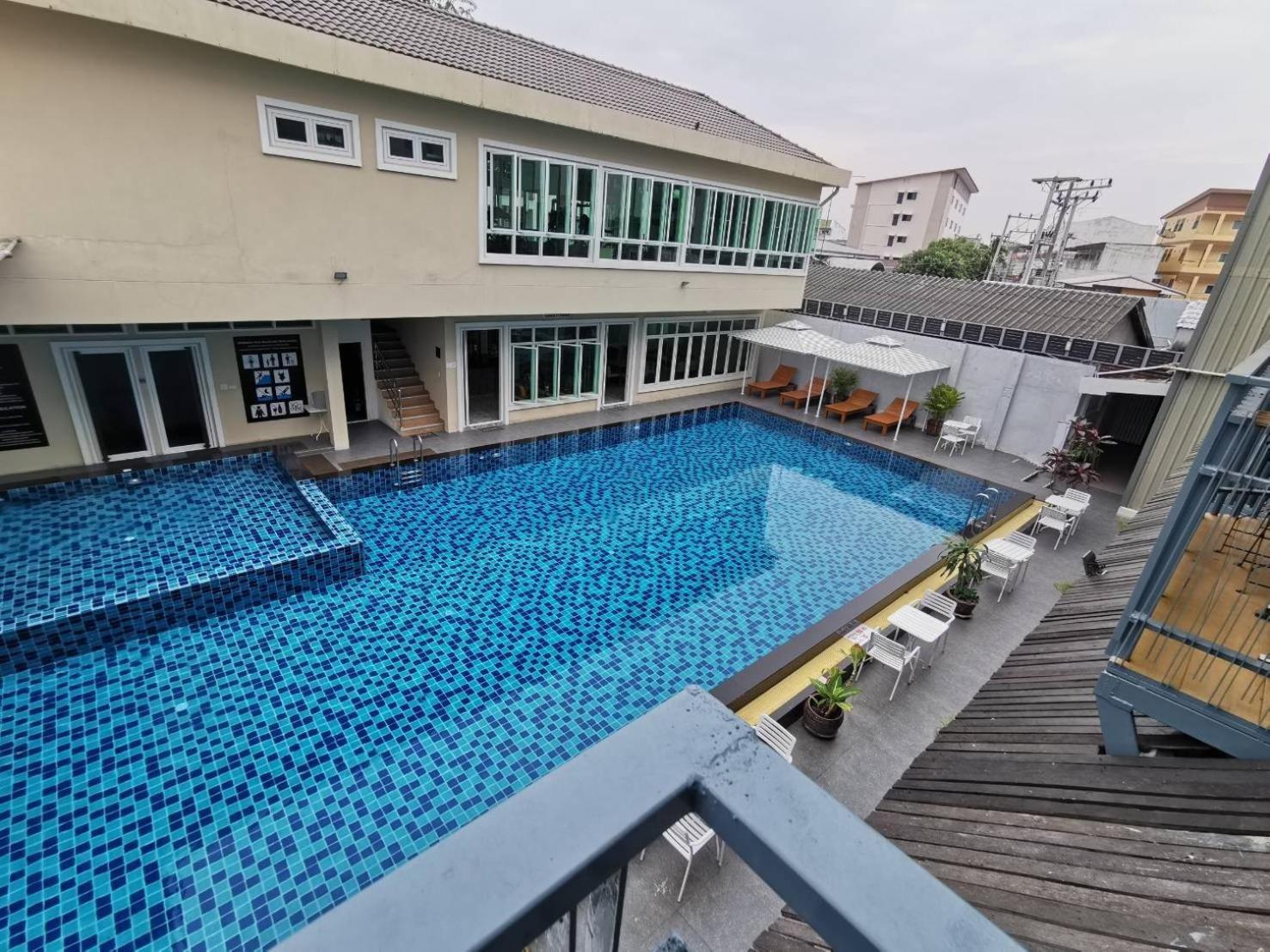 Buritel Hotel Buriram Phòng bức ảnh